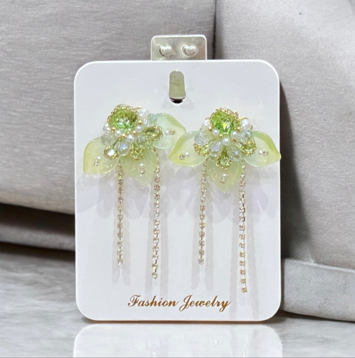 She Dreamed In Jewels - ll