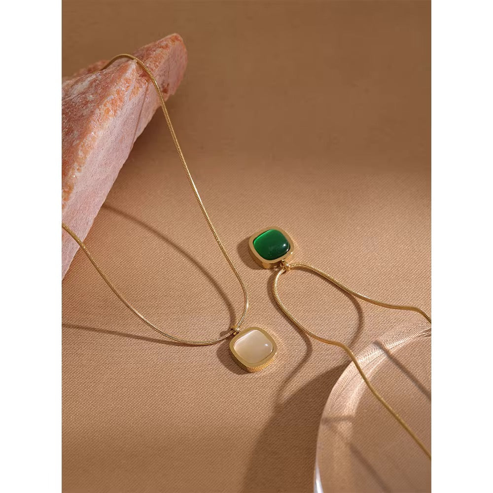 Léa Luxe Pendant
