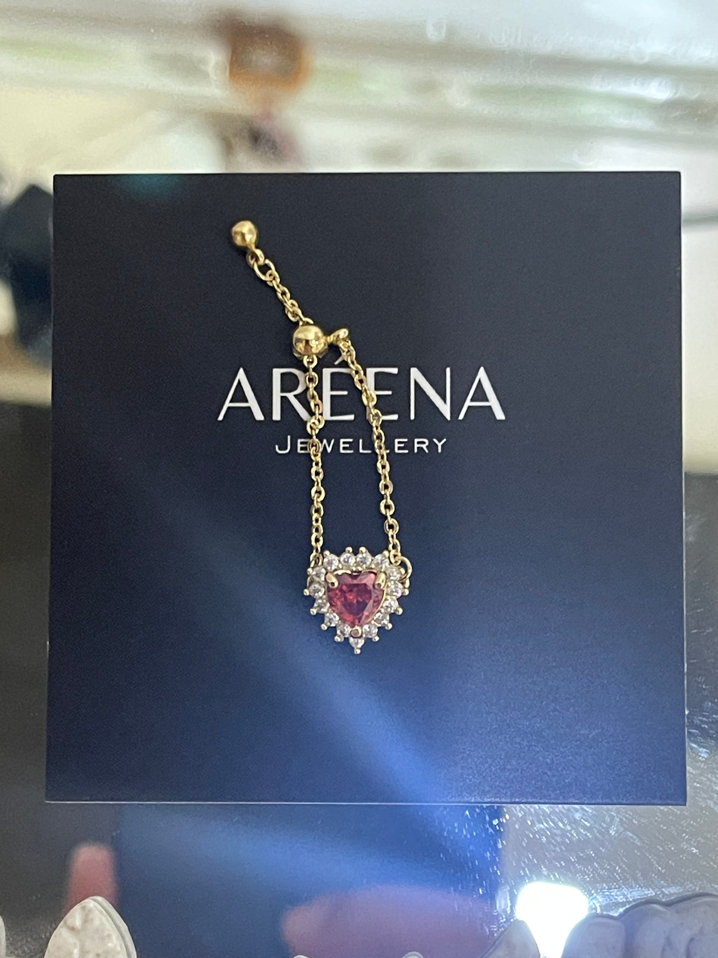 Red Sovereign Adjustable Heart Shaped Chain Ring - Golden Chain