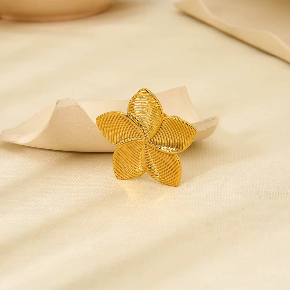 Flora Ring – Anti-Tarnish, Golden, Adjustable Fit