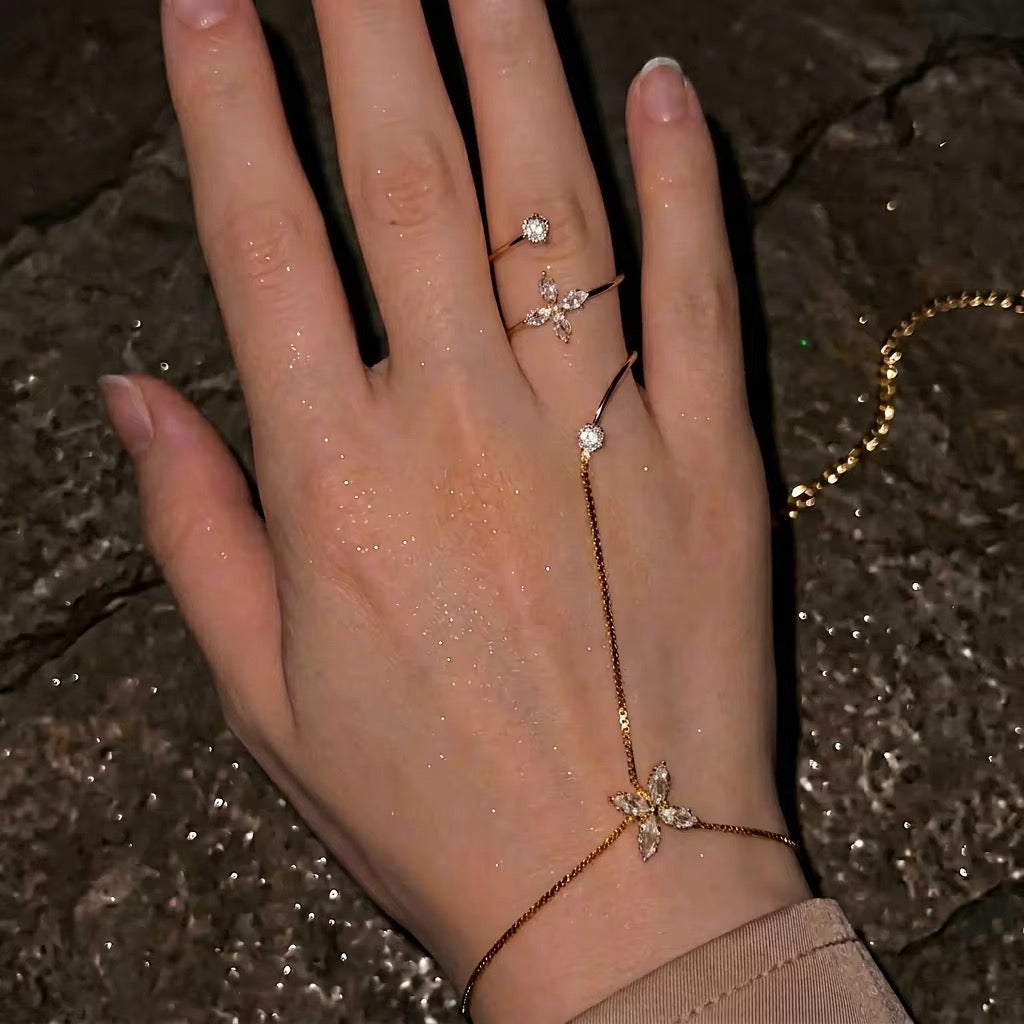 Mehr Blossom Hand Chain