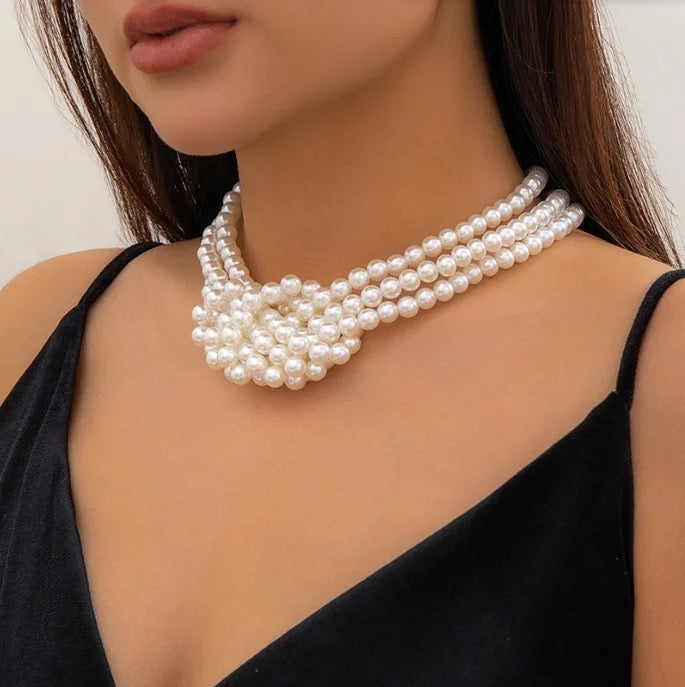 European Vintage Beaded White Pearl Necklace