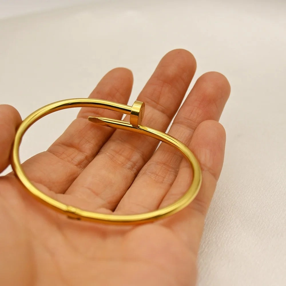 Stainless Steel Anti-Tarnish Golden Nail Bracelet