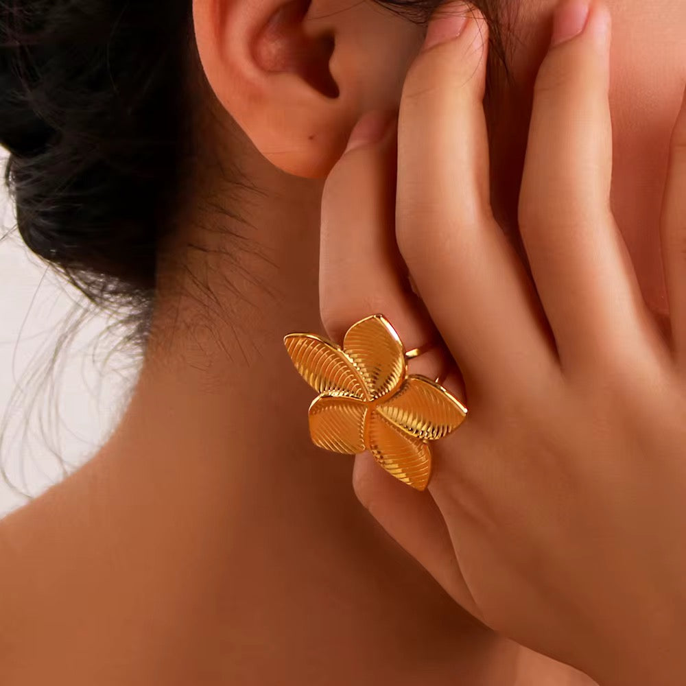 Flora Ring – Anti-Tarnish, Golden, Adjustable Fit