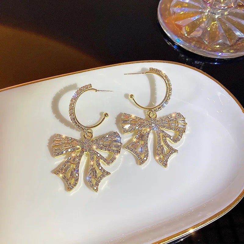 Vogue Vivid Bow Earrings