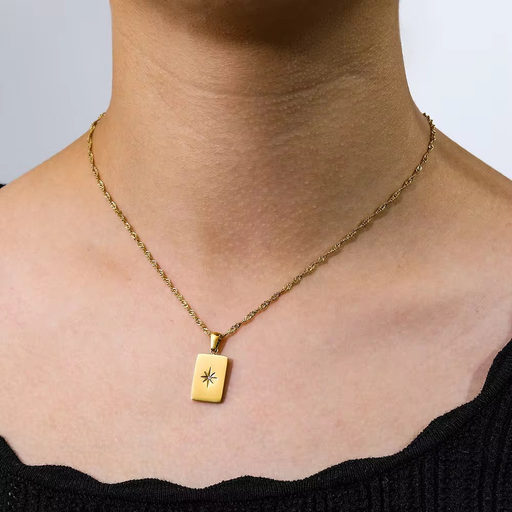 Soline Gold Pendant