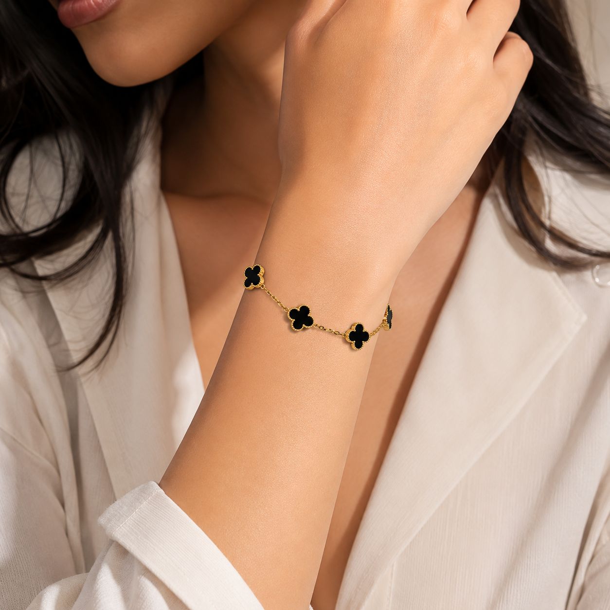 Midnight Clover Charm Bracelet - Black