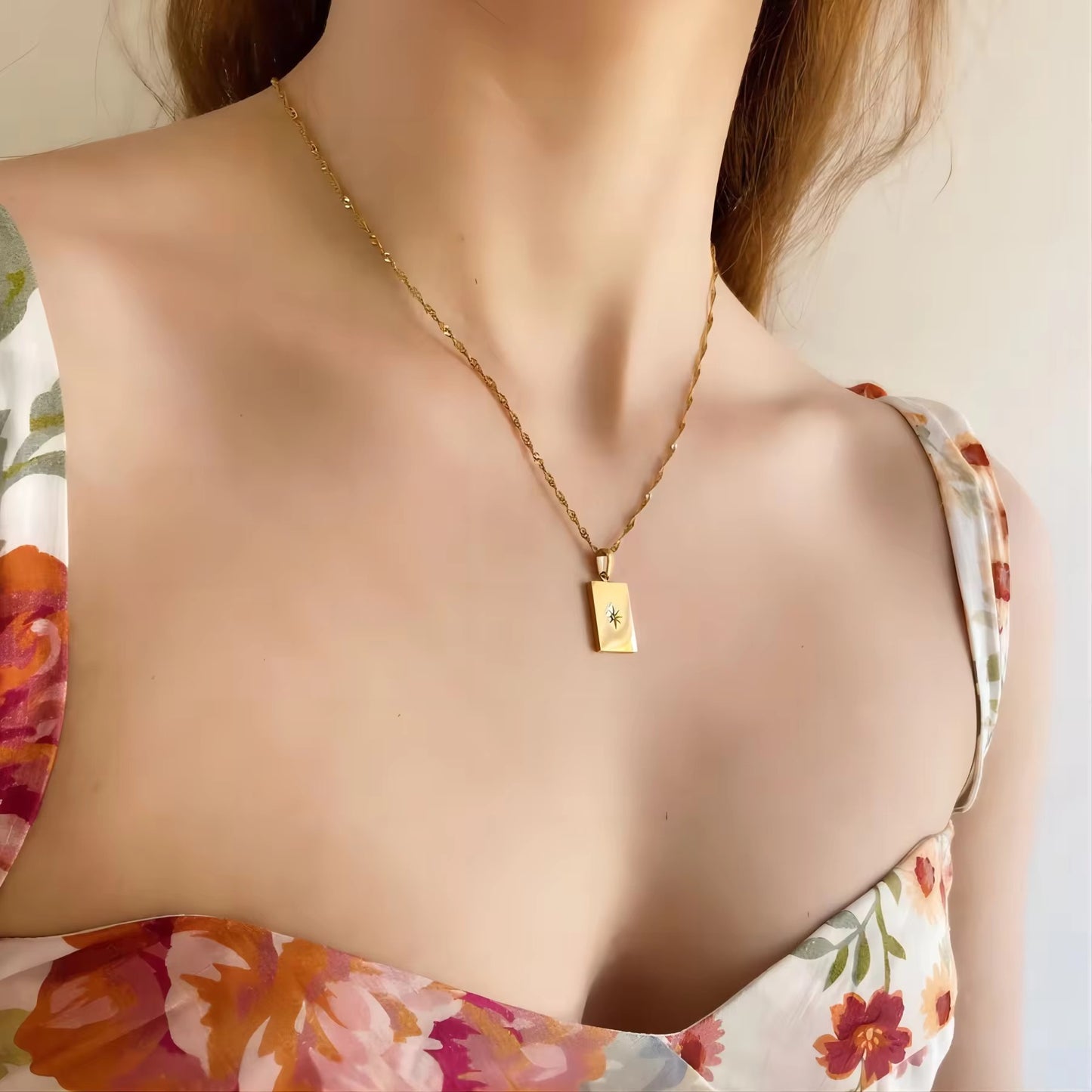 Soline Gold Pendant