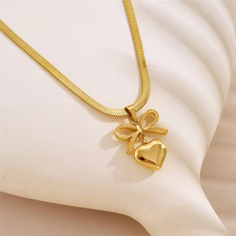 Juliette Bowknot Heart Pendant