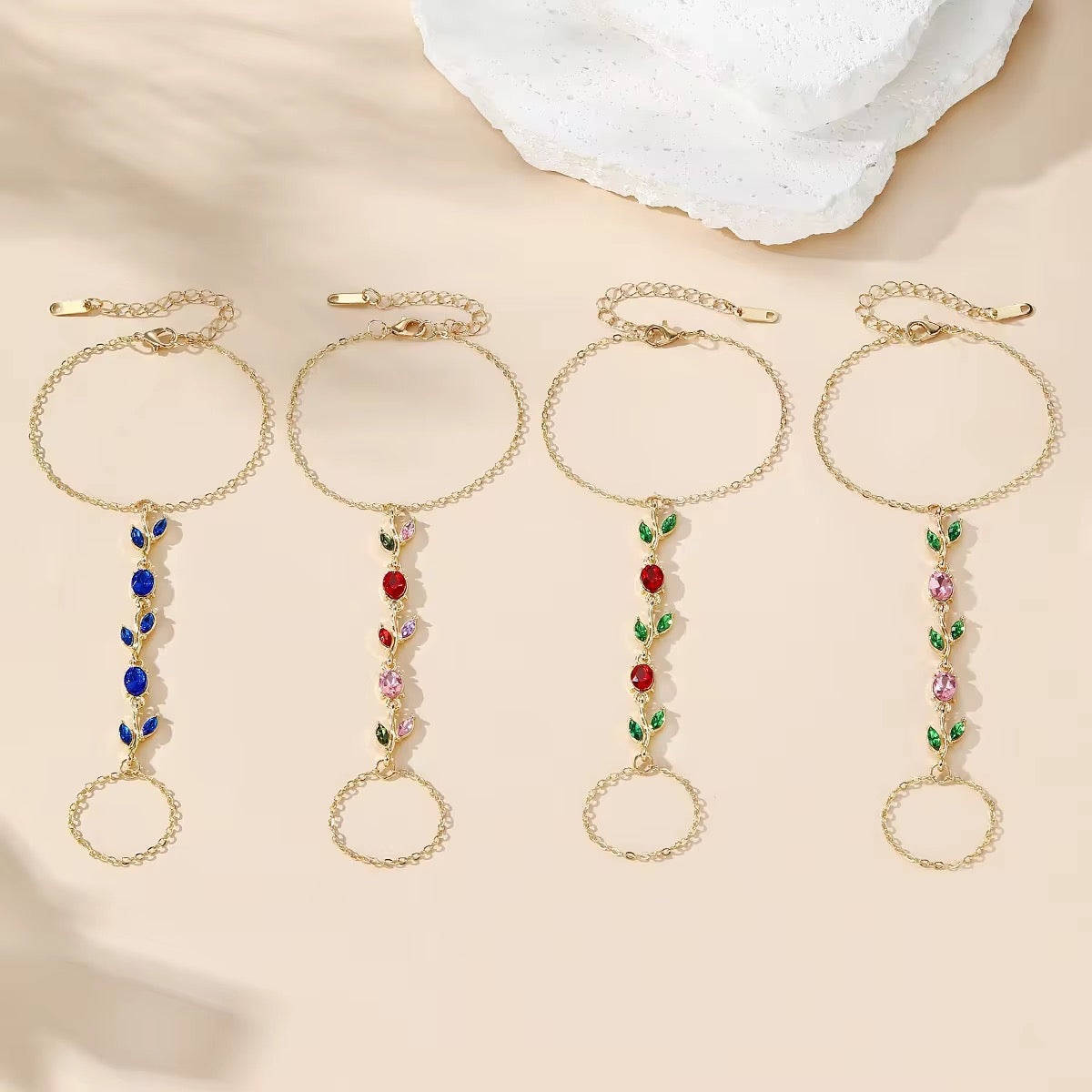 Tulip Royale Hand Chain