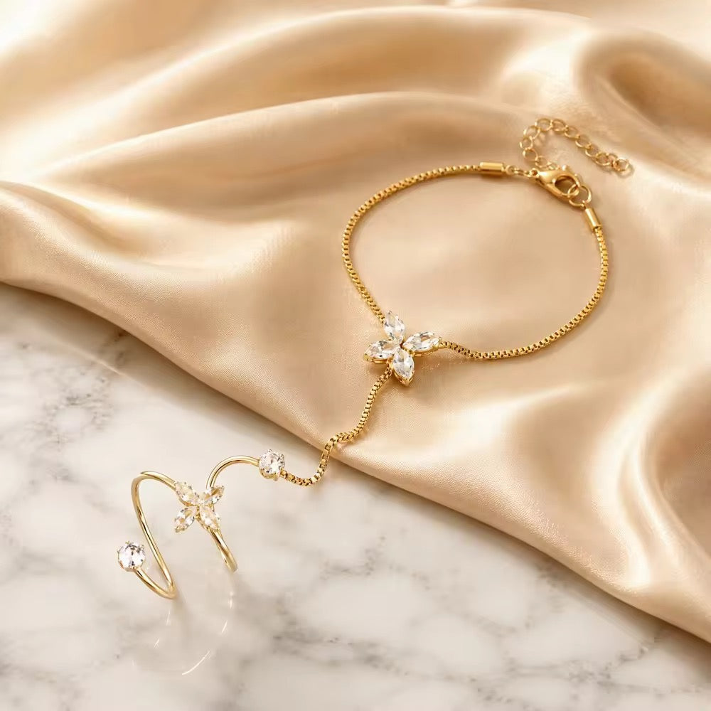 Mehr Blossom Hand Chain