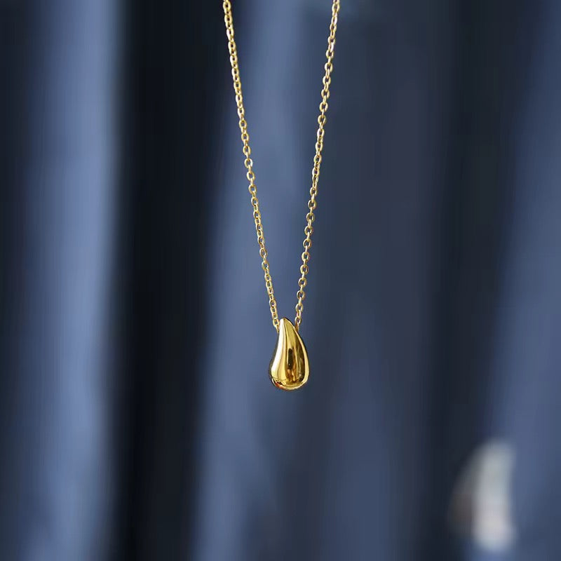 Hailey Bieber Drop Pendant