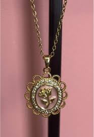 Rosette Gleam Core Necklace