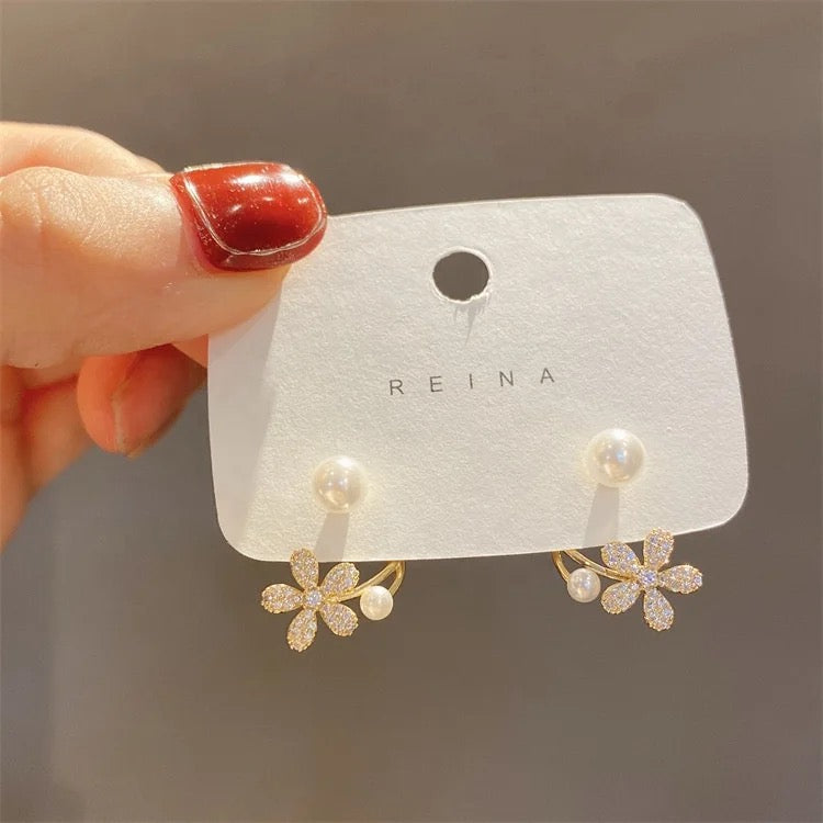 Petal Pearl Earrings