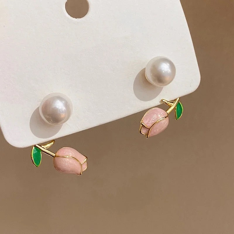 La Viè En Rose Studs